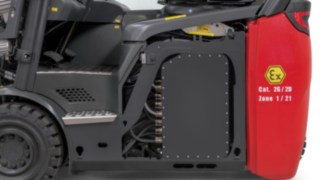 Vedere detaliată a mecanismelor de siguranță ale componentelor electrice de la stivuitorul electric E14, cu protecție împotriva exploziilor, de la Linde MH