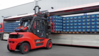 Stivuitoare pe gaz H80 de la Linde Material Handling 