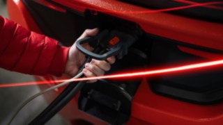 Bateriile Li-ION de la Linde Material Handling asigură disponibilitate și productivitate ridicate pentru stivuitoarele industriale. 