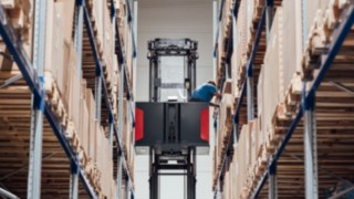 Videoclip cu Object Warning System de la Linde MH