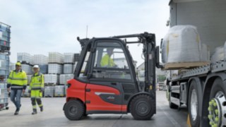 Linde X25 în incinta fabricii CEMEX