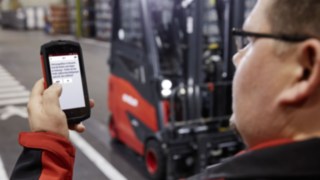 Cu soluția digitală de management al flotei connect: de la Linde Material Handling, siguranța operatorului poate fi sporită.