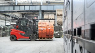 Stivuitoare pe gaz H35 de la Linde Material Handling