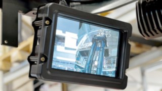Ecranul sistemului Linde Vision afișează imaginile de la camerele instalate