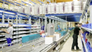 Rafturi metalice pentru depozitare manuala Rafturi metalice pentru depozitare manuala
